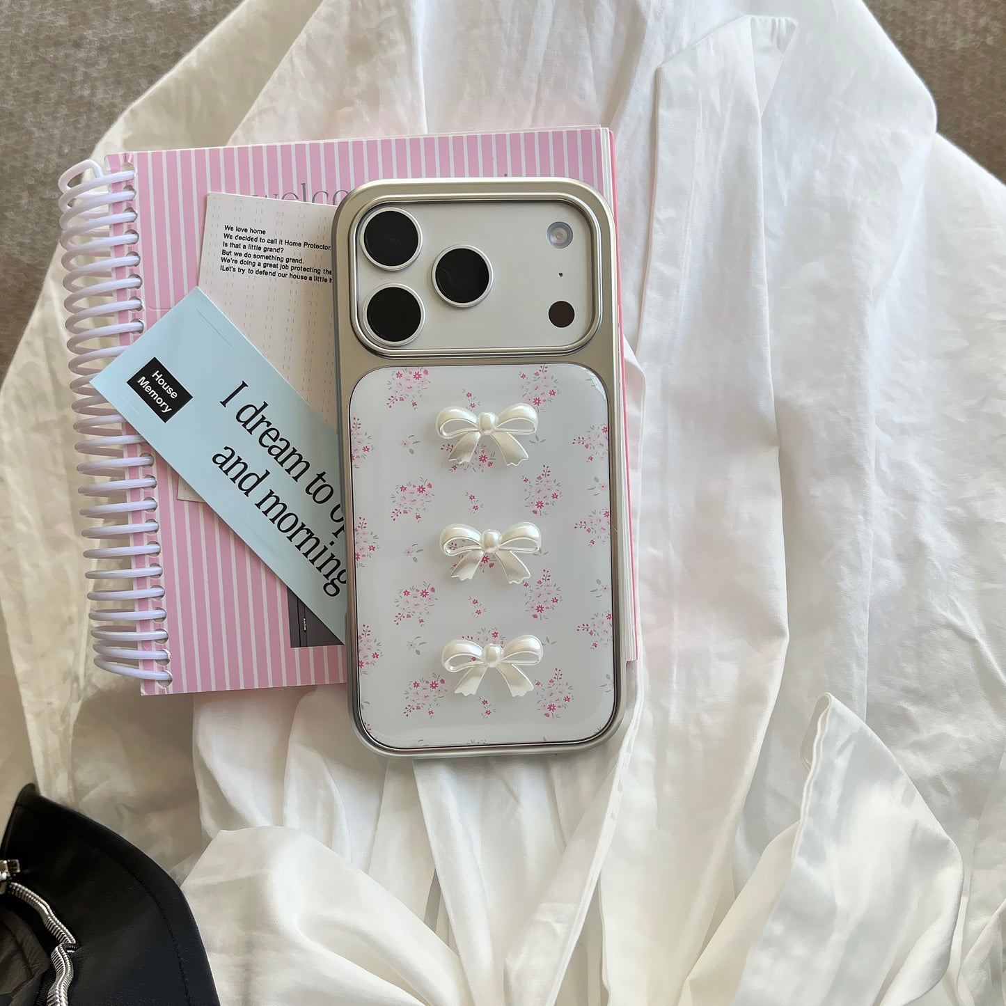 3D Bow Floral iPhone Case – Pearl White